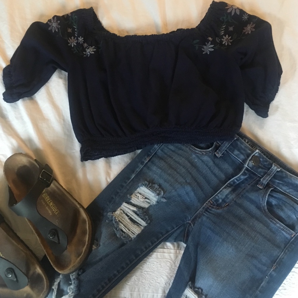 Floral Off-the-shoulder top